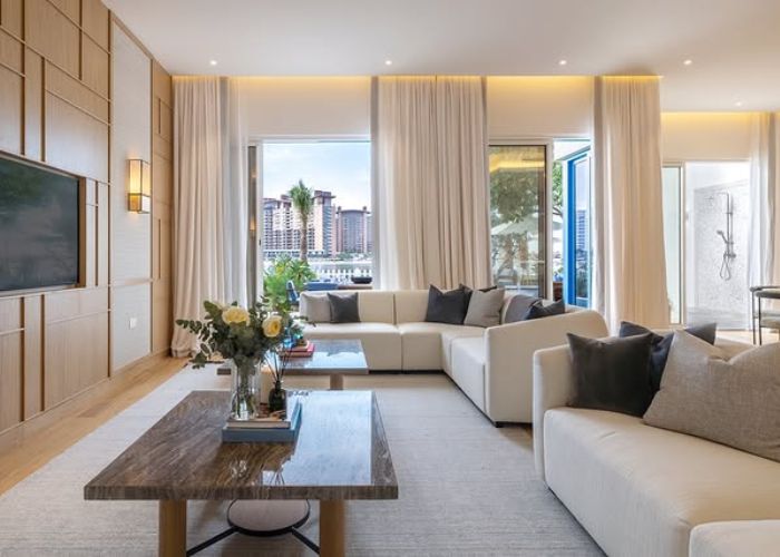 Contemporary villa renovation